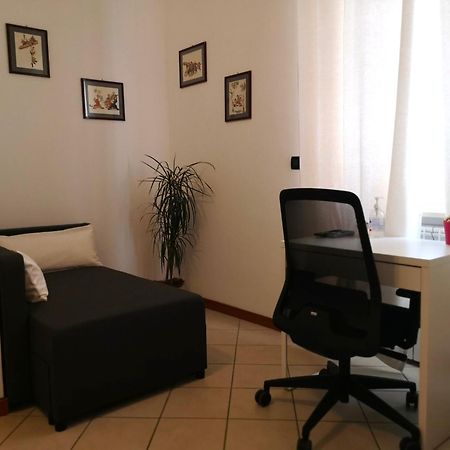 Holiday Apartment - Brescia Centro - Parcheggio Privato מראה חיצוני תמונה