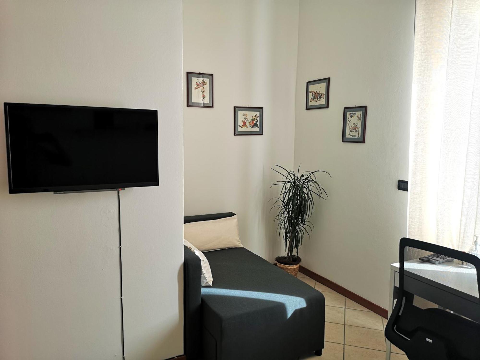 Holiday Apartment - Brescia Centro - Parcheggio Privato מראה חיצוני תמונה